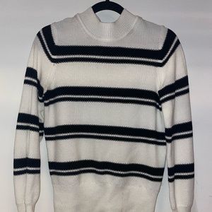 Small Gap Black and White Sweater